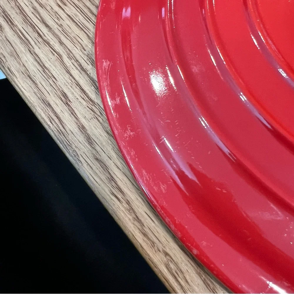 NEW LE CREUSET 5.5 QT Signature Round Dutch Oven Cast Iron Casserole Red